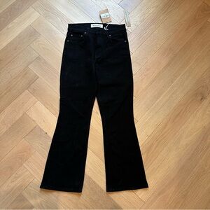 Reformation Cropped Jeans, Black, 28, Brand New with Tags, Perfect for Fall